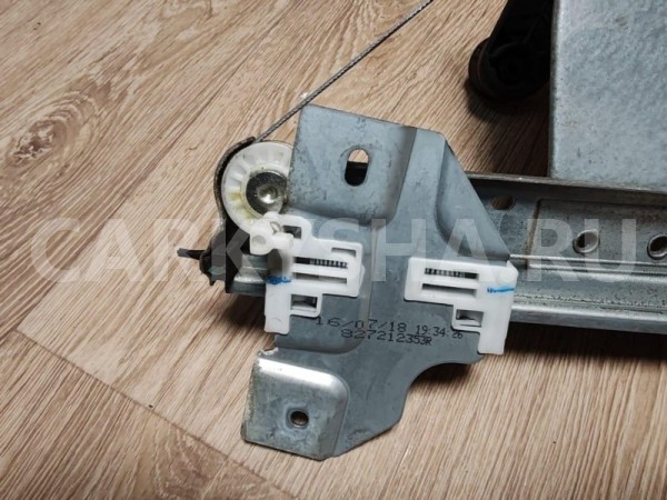 Стеклоподъемник двери Nissan Terrano 2018 827212353R F4R, задний левый Nissan Terrano 