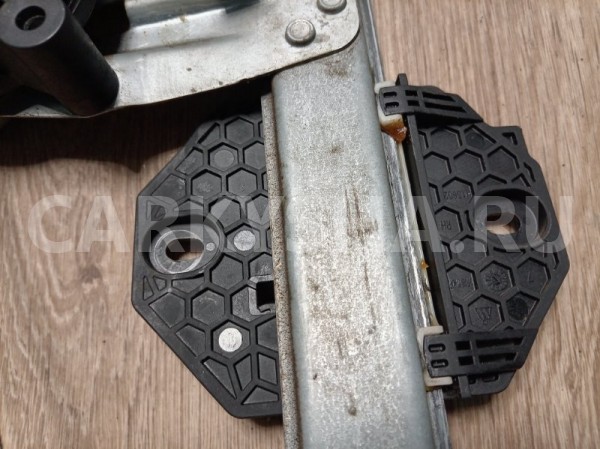 Стеклоподъемник Renault Sandero Stepway 2015 807209299R К4М, передний правый Renault Sandero 