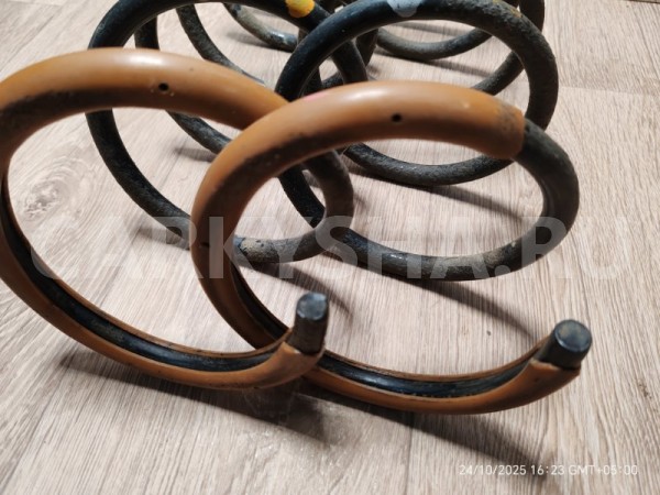 Пружины задние Nissan Terrano 2018 5502000Q1E F4R Nissan Terrano 